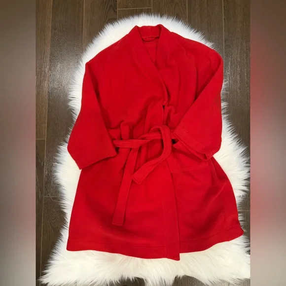 Red Fleece Kimono Style Robe - Picture 7 of 8